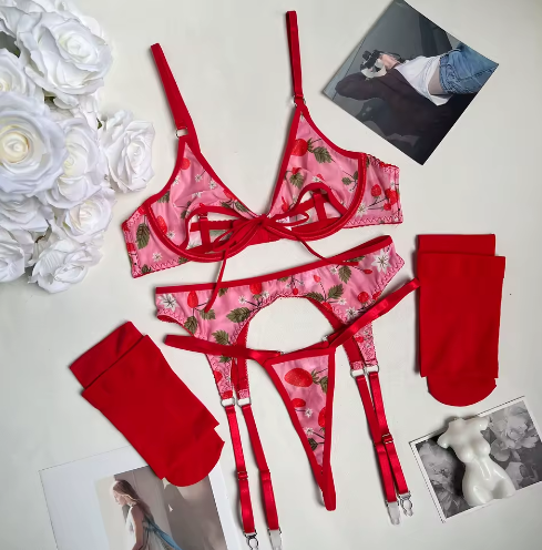 Conjunto Scarlet Bloom - 4 piezas