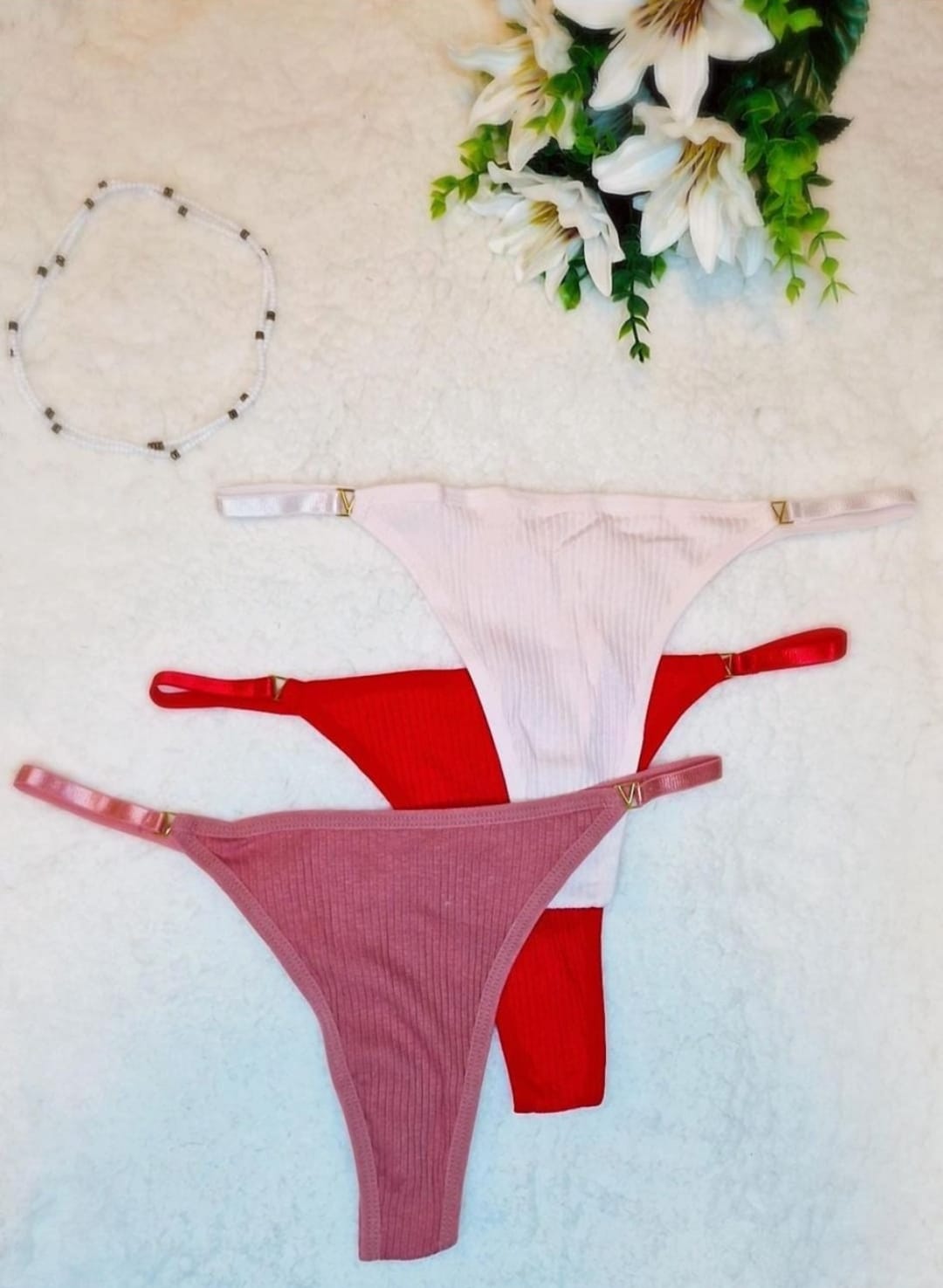 Tangas Low & Lovely - Suaves. Blanco roto - Rojo - Rosa oscuro