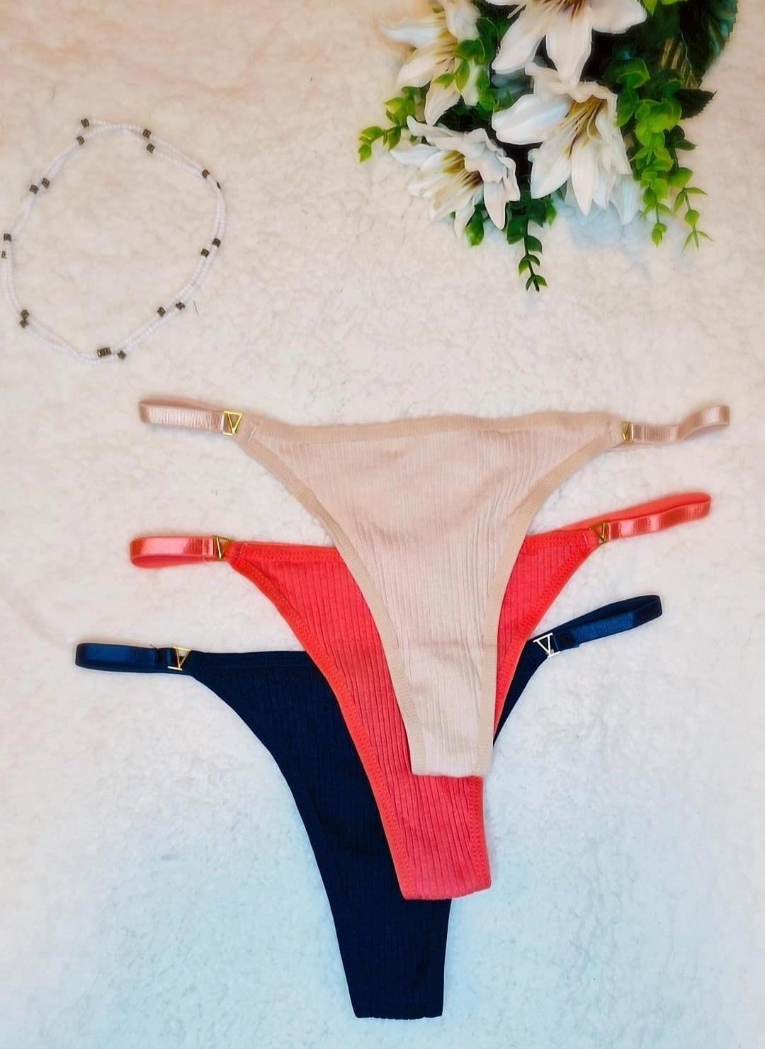 Tangas Low & Lovely - Suaves. Beige - Rosa fuerte - Azul marino