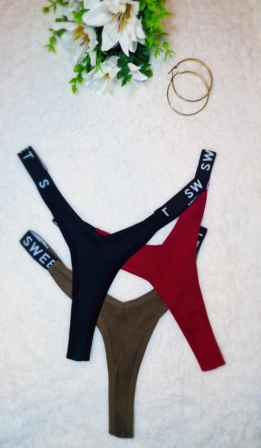 Sweet Trio - Acanaladas. Negro - Marron oscuro - Rojo