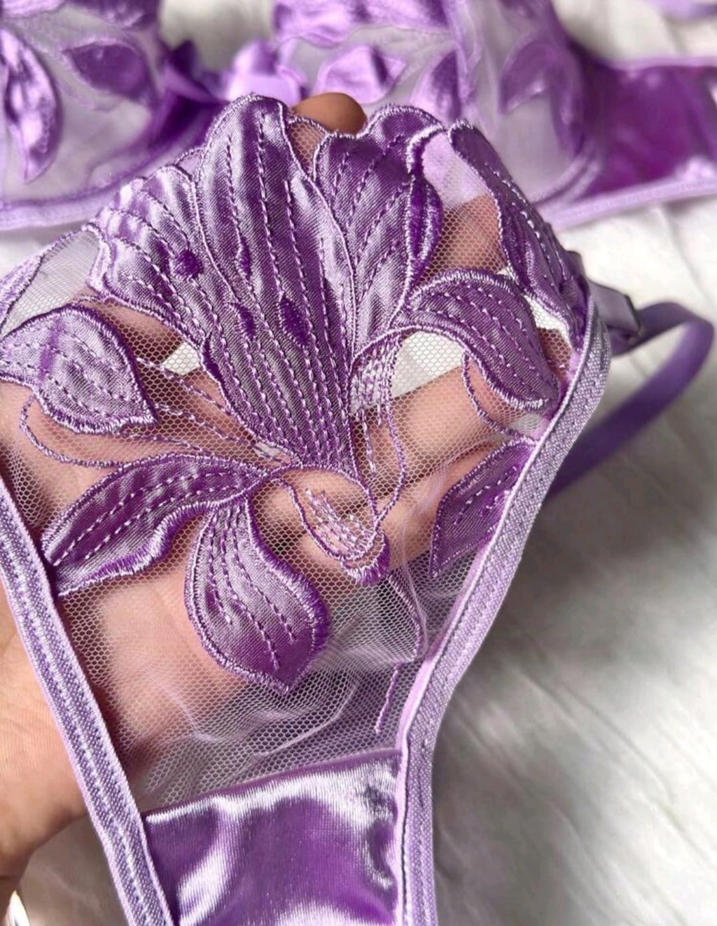 Bloom Fever - Conjunto malla bordado